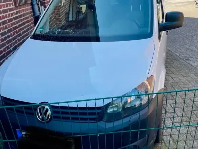 Gebraucht VW Caddy 101 PS (74 kW) 2011 Weiß Van / Kleinbus