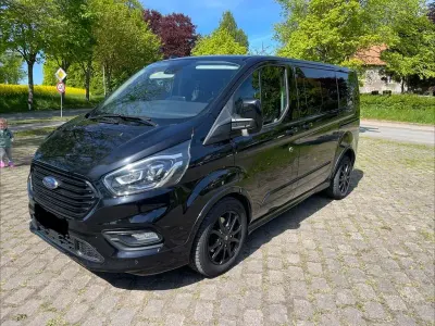 Gebraucht Ford Tourneo Sport 185 PS (136 kW) 2021 Schwarz Van / Kleinbus