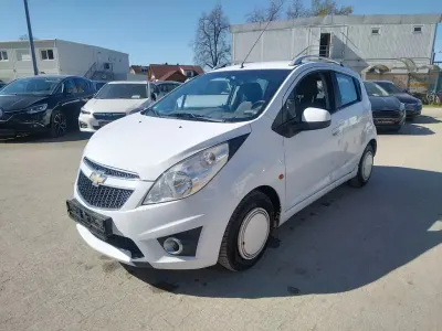 Gebraucht Chevrolet Spark LT 82 PS (60 kW) 2011 Weiß Kleinwagen