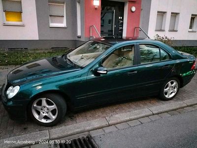 Gebraucht Mercedes C180 143 PS (105 kW) 2006 Grün Limousine