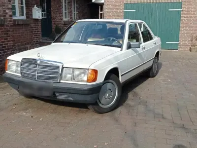 Gebraucht Mercedes 190 118 PS (86 kW) 1985 Weiß Limousine