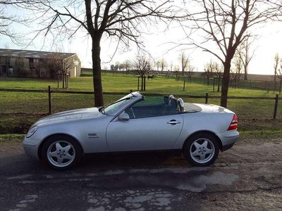 Gebraucht Mercedes SLK200 136 PS (100 kW) 1998 Silber Cabrio