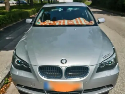 Gebraucht BMW 520 170 PS (125 kW) 2003 Silber Limousine