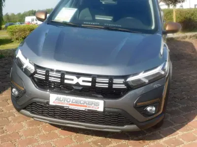 Gebraucht Dacia Jogger 110 PS (80 kW) 2024 Dolomitgrau Van / Kleinbus