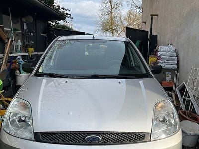 Gebraucht Ford Fiesta Viva 69 PS (50 kW) 2004 Silber Kleinwagen