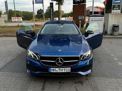Mercedes E200