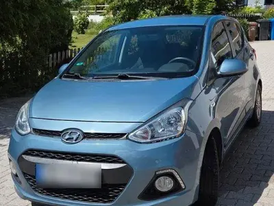 Gebraucht Hyundai i10 Passion 87 PS (63 kW) 2016 Blau Kleinwagen