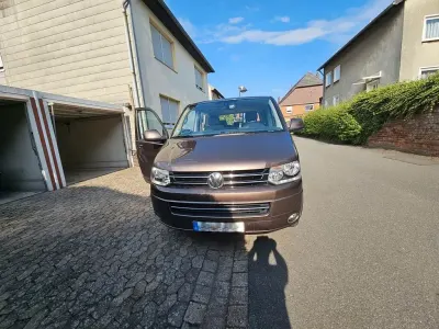 Gebraucht VW Multivan Comfortline 180 PS (132 kW) 2010 Braun Van / Kleinbus