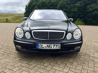 Gebraucht Mercedes E270 Avantgarde 177 PS (130 kW) 2004 Blau Limousine