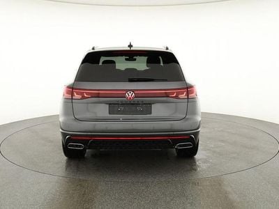Silizium grau metallic Neu 2025 VW Touareg R-line SUV | 79.475 € (Etwas zu teuer)