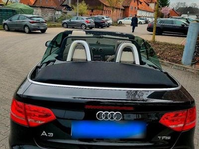 Gebraucht Audi A3 Cabriolet 104 PS (76 kW) 2011 Schwarz Cabrio