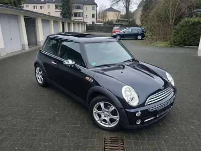 Używany Mini ONE Pepper 90 KM (66 kW) 2005 Czarny Hatchback