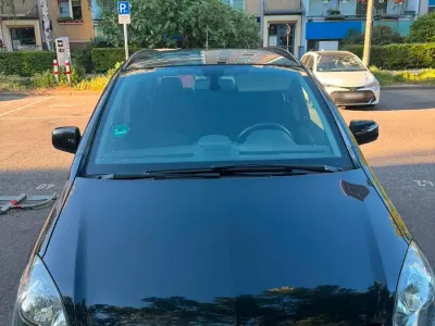Gebraucht Opel Zafira 140 PS (102 kW) 2011 Schwarz Van / Kleinbus
