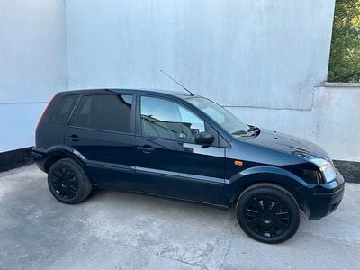 Begagnad Ford Fusion 80 HK (58 kW) 2005 Blå Halvkombi