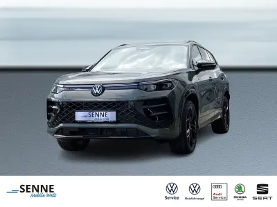Neu VW Tayron R-line 150 PS (110 kW) 2026 Cipressinogrün SUV