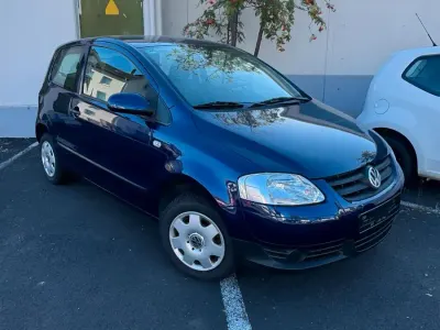 Gebraucht VW Fox 54 PS (39 kW) 2006 Blau Kleinwagen