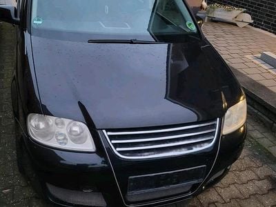 Gebraucht VW Touran 105 PS (77 kW) 2006 Schwarz Van / Kleinbus