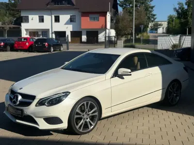 Gebraucht Mercedes E200 184 PS (135 kW) 2015 Weiß Coupé