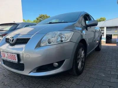 Brugt Toyota Auris Team 124 HK (91 kW) 2008 Sølv Hatchback