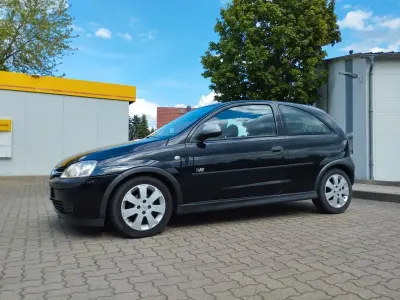 Używany Opel Corsa Njoy 75 KM (55 kW) 2003 Czarny Hatchback