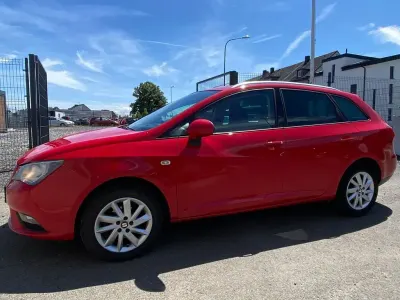 Gebraucht Seat Ibiza 90 PS (66 kW) 2014 Rot Limousine