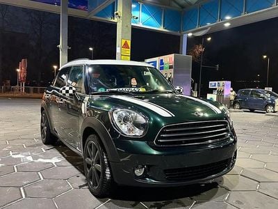 Grün Gebraucht 2011 Mini Cooper Countryman SUV | 9.900 €