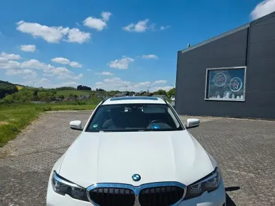 Gebraucht BMW 318 150 PS (110 kW) 2020 Weiß Kombi