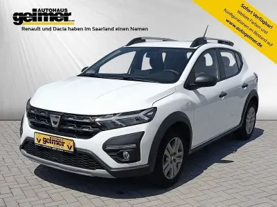 Gebraucht Dacia Sandero Essentiel 91 PS (66 kW) 2022 Weiß Limousine