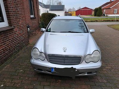Silber Gebraucht 2003 Mercedes C180 Kombi | 2.999 €