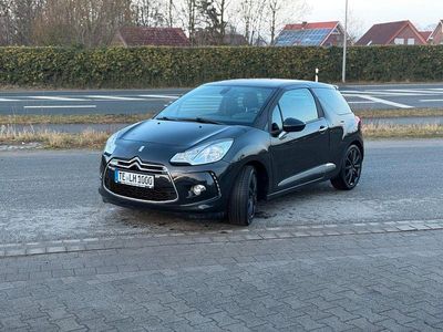 Schwarz Gebraucht 2011 DS Automobiles DS3 | 3.500 €