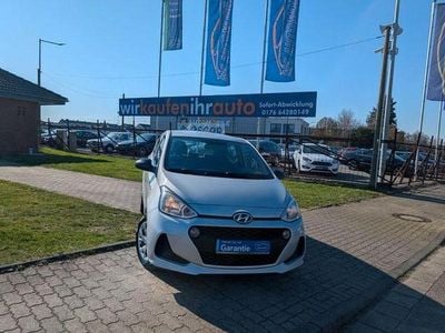 Gebraucht Hyundai i10 Classic 67 PS (49 kW) 2017 Silber Kleinwagen