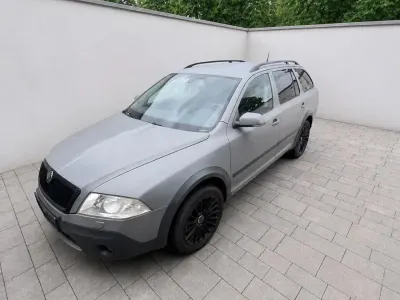 Gebraucht Skoda Octavia Scout Scout 4x4 140 PS (102 kW) 2008 Grün Kombi