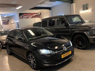Schwarz Gebraucht 2015 VW Golf LOUNGE Limousine | 7.950 € (Superpreis)