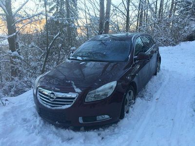 Rot Gebraucht 2012 Opel Insignia Eco Kombi | 4.000 € (Fairer Preis)