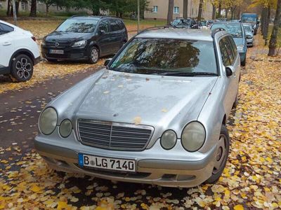 gebraucht Mercedes E200 E-Klasse T Kompressor Classic