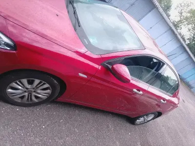 Gebraucht Fiat Tipo 90 PS (66 kW) 2017 Rot Limousine