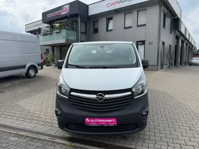 Gebraucht Opel Vivaro 120 PS (88 kW) 2018 Weiß Van / Kleinbus