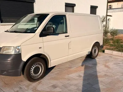Gebraucht VW Multivan 105 PS (77 kW) 2010 Weiß Van / Kleinbus