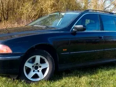 Gebraucht BMW 520 150 PS (110 kW) 1999 Schwarz Kombi