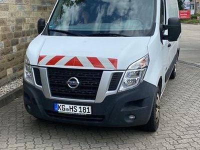 Nissan NV400