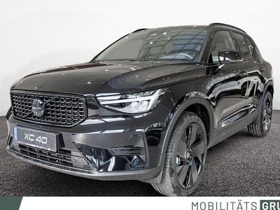 Neu Volvo XC40 Plus 163 PS (119 kW) 2025 Schwarz SUV