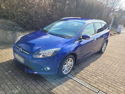Gebraucht Ford Focus SYNC Edition 140 PS (102 kW) 2014 Blau Limousine