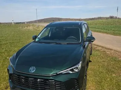 Gebraucht MG ZS Luxury 197 PS (144 kW) 2025 Grün SUV