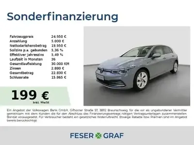 Gebraucht VW Golf VIII Style 150 PS (110 kW) 2024 Mondsteingrau Limousine