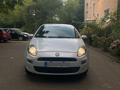 Gebraucht Fiat Punto 69 PS (50 kW) 2012 Andere farben Kleinwagen