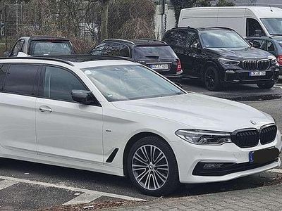 Gebraucht BMW 520 Sport Line 190 PS (139 kW) 2018 Weiß Kombi