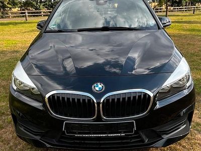 Second-hand BMW 218 Advantage 140 CP (102 kW) 2019 Negru Monovolum