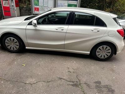 Weiß Gebraucht 2014 Mercedes A180 Limousine | 12.600 € (Fairer Preis)