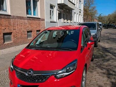 Usata Opel Zafira Tourer 135 CV (99 kW) 2017 Rosso Monovolume