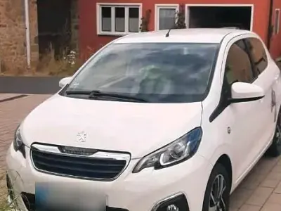 Gebraucht Peugeot 108 69 PS (50 kW) 2021 Weiß Kleinwagen